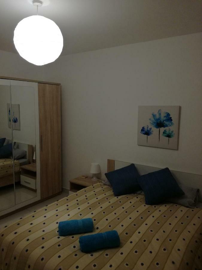 No8 @ Seabreeze Court Apartment Mellieħa Екстериор снимка