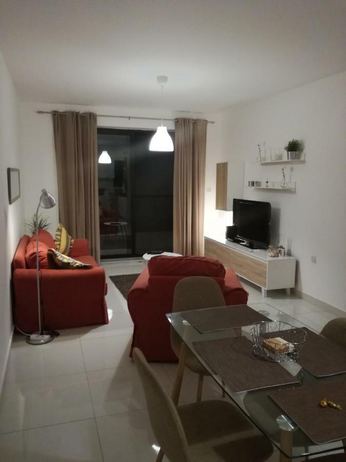 No8 @ Seabreeze Court Apartment Mellieħa Екстериор снимка