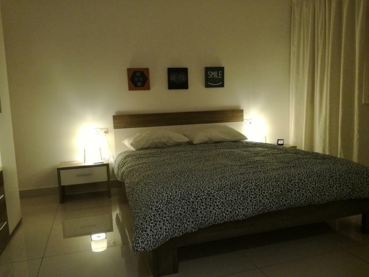 No8 @ Seabreeze Court Apartment Mellieħa Екстериор снимка